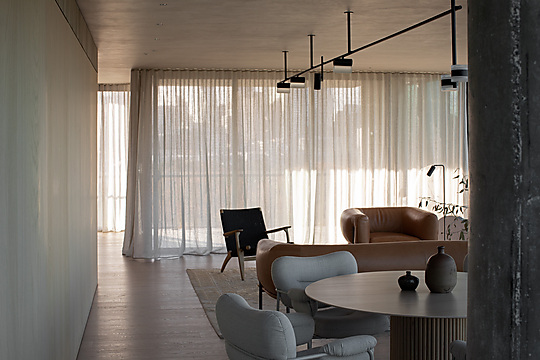 Interior photograph of Melburnian Apartment by Kim Bridgland