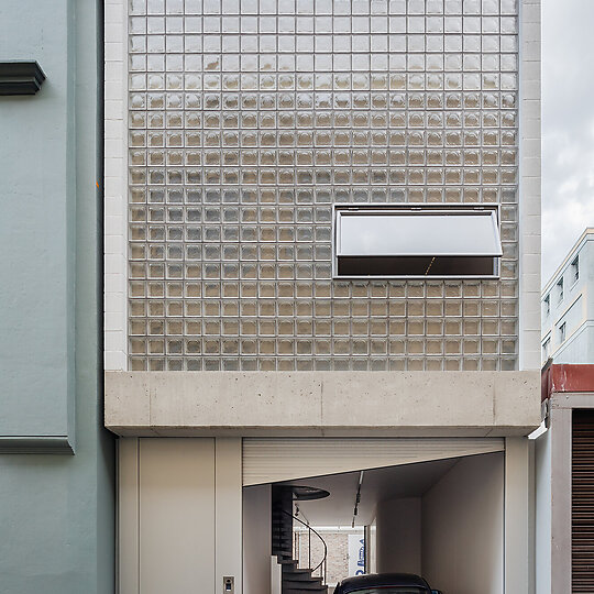 Interior photograph of Laneway Glass House by Katherine Lu