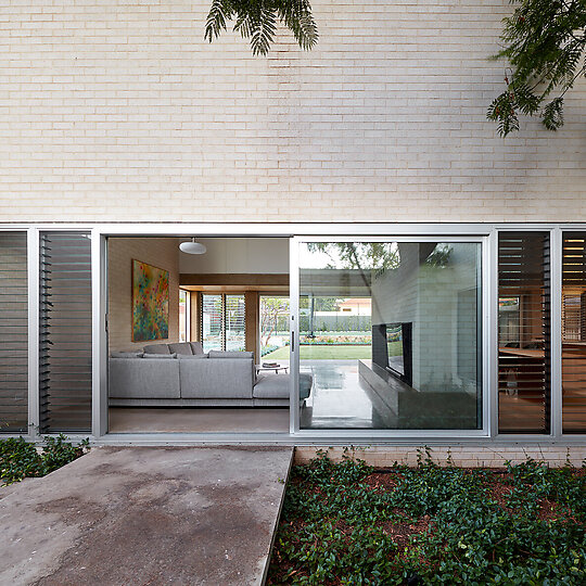 Interior photograph of Jacaranda House by Sam Noonan