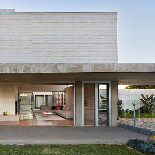 Interior photograph of Jacaranda House by Sam Noonan