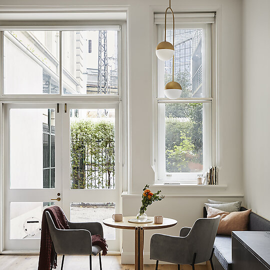 Interior photograph of Small Grand Apartment by Tess Kelly