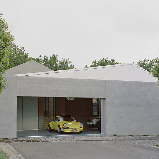 Interior photograph of Glen Iris House by Rory Gardiner