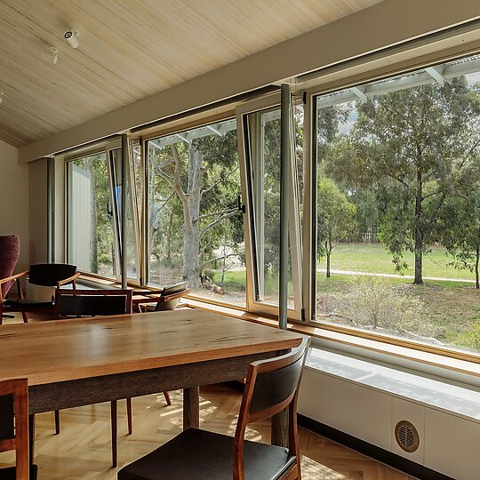 Interior photograph of Park House Northcote by Trevor Mein