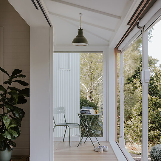 Interior photograph of Bungalow by Hamish McIntosh