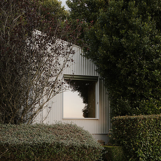 Interior photograph of Bungalow by Hamish McIntosh