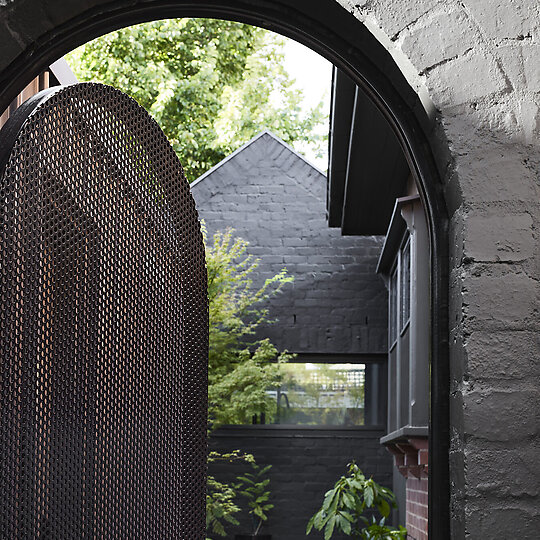 Interior photograph of Hawthorn Gable House by Sharyn Cairns