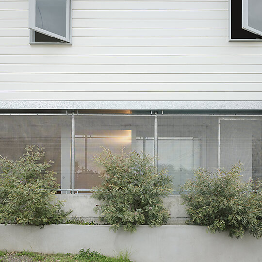 Interior photograph of Red Hill House & Studio by Clinton Weaver