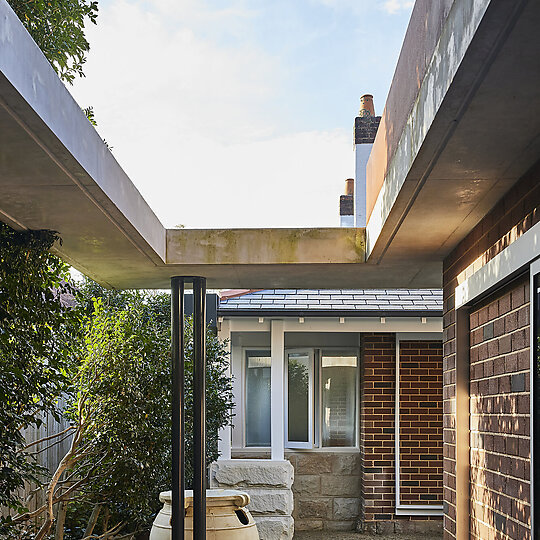 Interior photograph of Courtyard House by Pablo Veiga