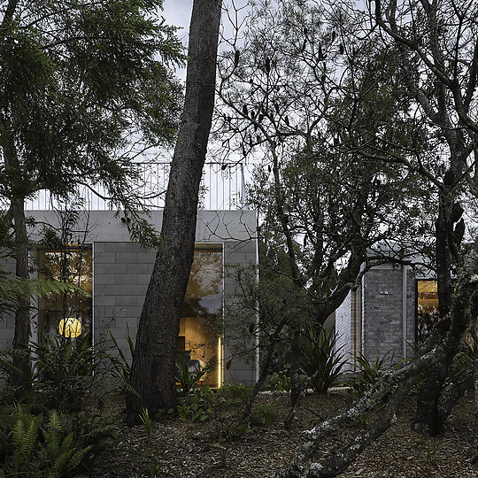 Interior photograph of Blue Mountains House by Clinton Weaver