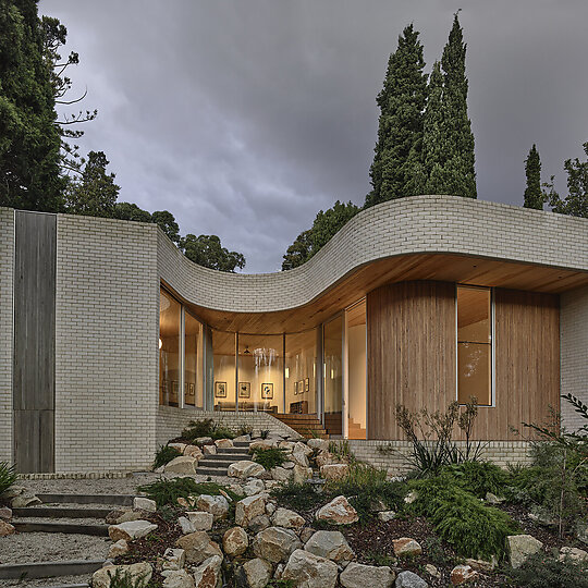 Interior photograph of Garden House by Derek Swalwell