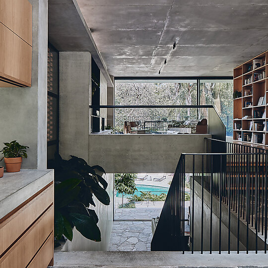 Interior photograph of Gully House by Peter Bennetts