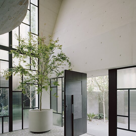 Interior photograph of South Yarra House by Rory Gardiner