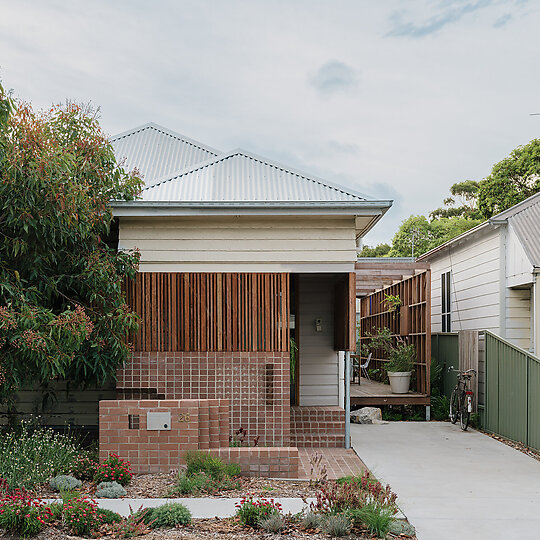 Interior photograph of Aru House by Clinton Weaver