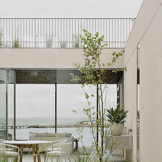 Interior photograph of House on the Bay by Rory Gardiner