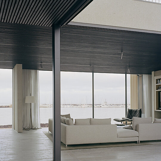 Interior photograph of House on the Bay by Rory Gardiner