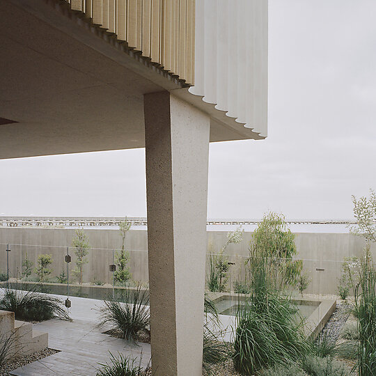 Interior photograph of House on the Bay by Rory Gardiner