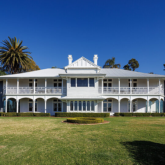 Interior photograph of Wavell Heights Mansion by Simon Devitt