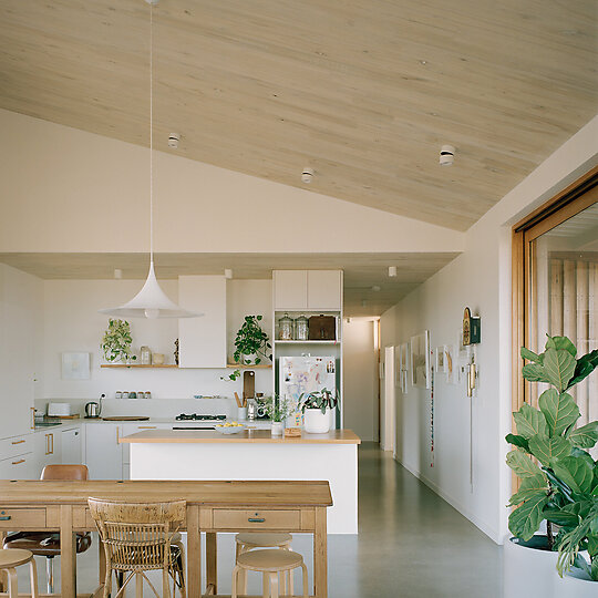 Interior photograph of Heather's House by Rory Gardiner