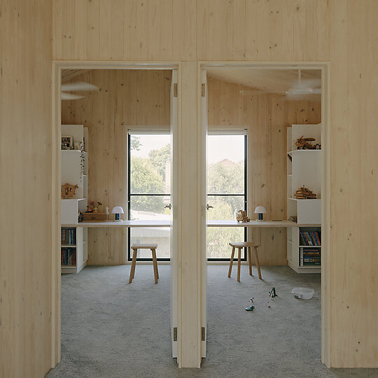 Interior photograph of Dennis House by Tom Ross