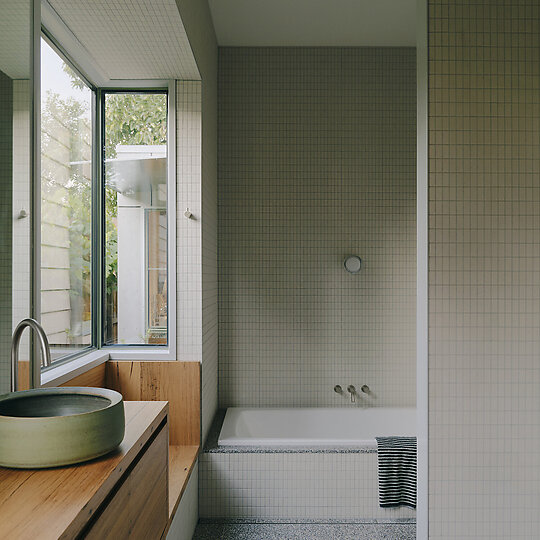 Interior photograph of Bob's Bungalow by Tom Ross