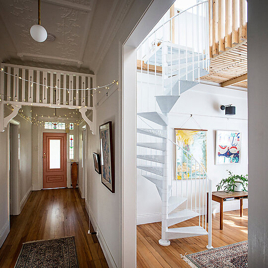 Interior photograph of Jacaranda Courtyard by Paul Jones