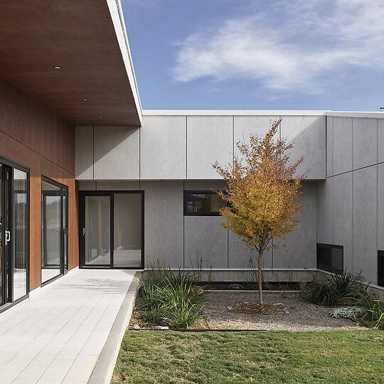 Interior photograph of Dachshund House by Toby Scott