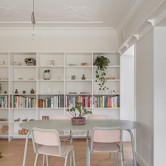 Interior photograph of Balmoral Apartment by Katherine Lu