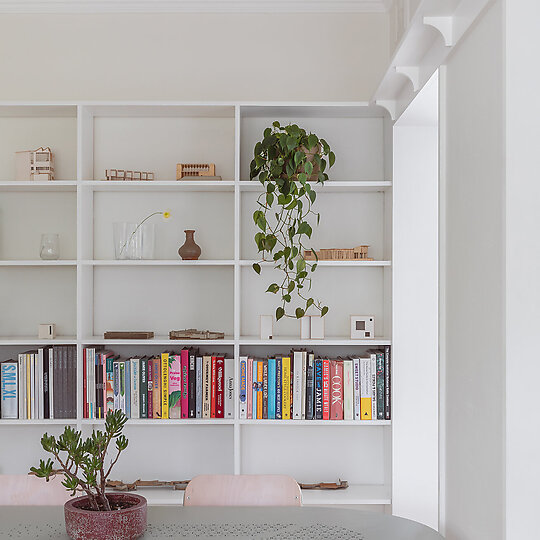 Interior photograph of Balmoral Apartment by Katherine Lu