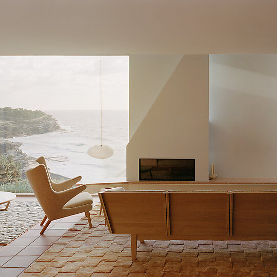 Interior photograph of TAMARAMA HOUSE by Rory Gardiner