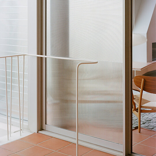 Interior photograph of TAMARAMA HOUSE by Rory Gardiner