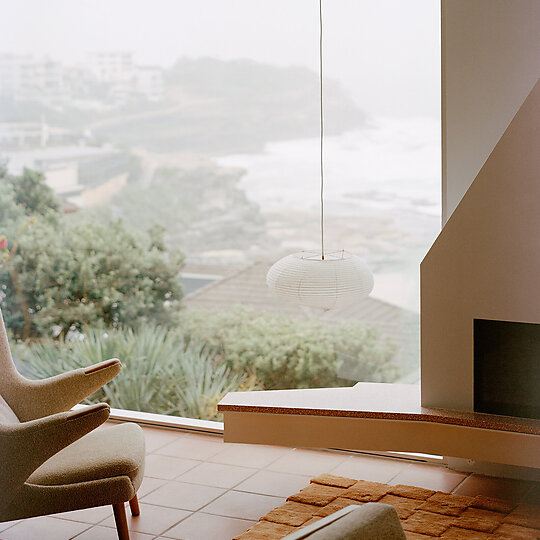 Interior photograph of TAMARAMA HOUSE by Rory Gardiner