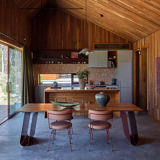Interior photograph of Ochre House by Anne Stroud