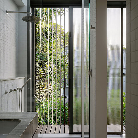 Interior photograph of House in Surry Hills II by Hamish McIntosh