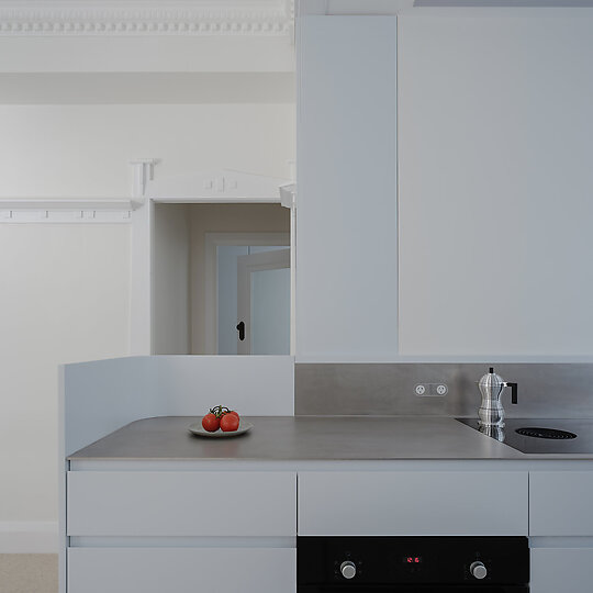 Interior photograph of Onslow Gardens Apartment by Hamish McIntosh
