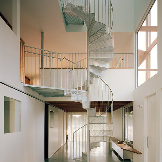 Interior photograph of High Tide House by Rory Gardiner
