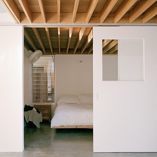 Interior photograph of High Tide House by Rory Gardiner