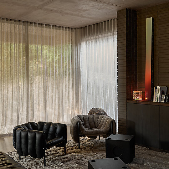 Interior photograph of Karijini House by Jack Lovel