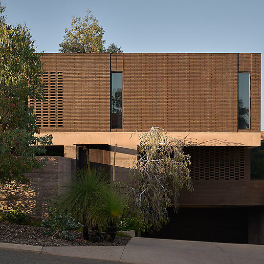 Interior photograph of Karijini House by Jack Lovel