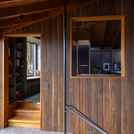 Interior photograph of Wombarra House by Josh McGuigan
