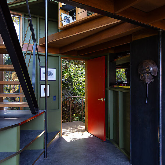 Interior photograph of Wombarra House by Josh McGuigan