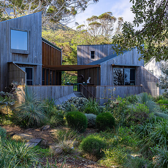 Interior photograph of Wombarra House by Josh McGuigan