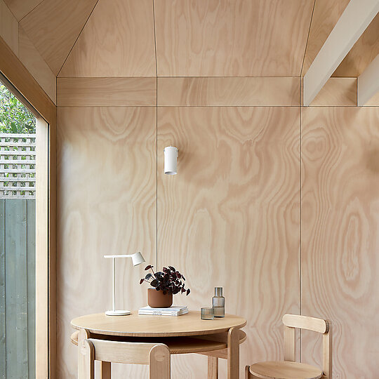 Interior photograph of Studio Uno by Tatjana Plitt