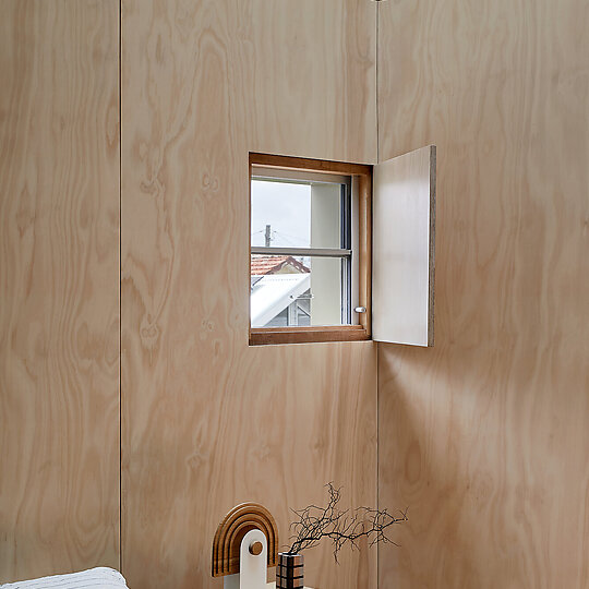 Interior photograph of Studio Uno by Tatjana Plitt