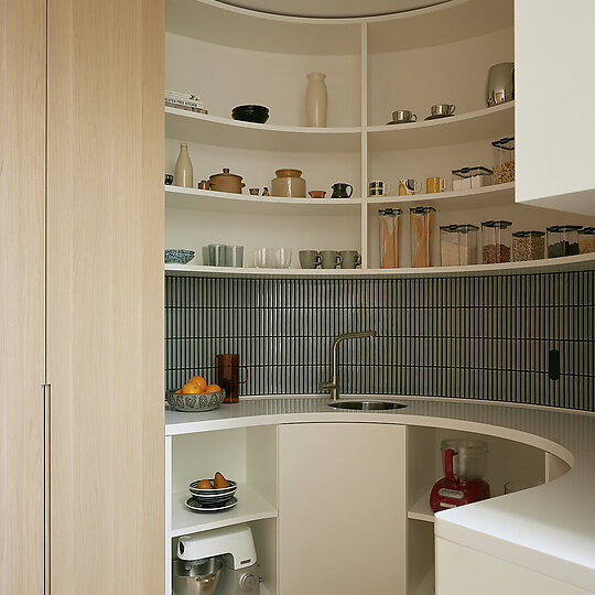 Interior photograph of Brighton Apartment by Alex Reinders
