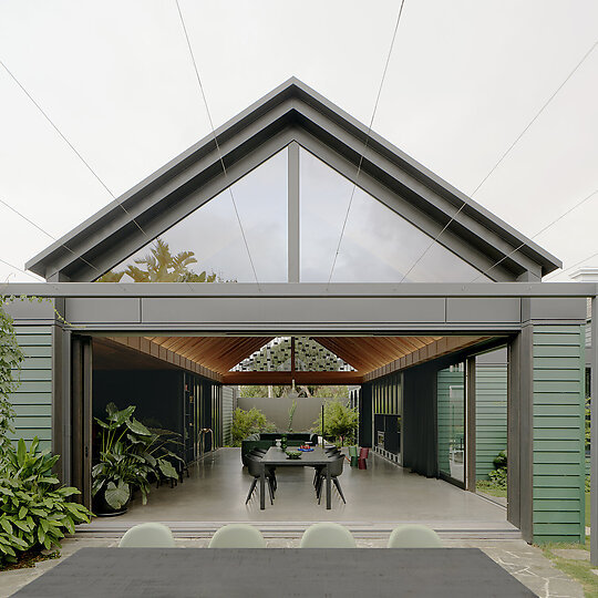 Interior photograph of Yarraville Peak by Tom Ross