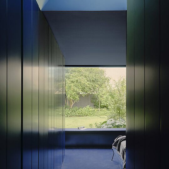 Interior photograph of Yarraville Peak by Tom Ross