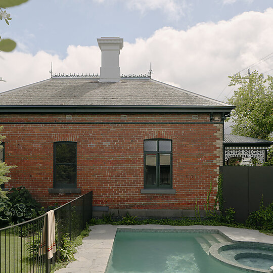 Interior photograph of Yarraville Peak by Tom Ross