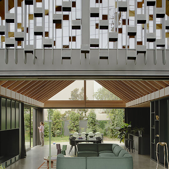Interior photograph of Yarraville Peak by Tom Ross