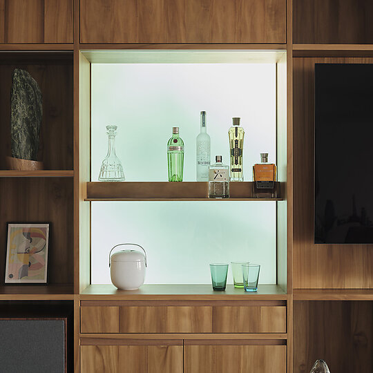 Interior photograph of Inner City Apartment by Dave Wheeler