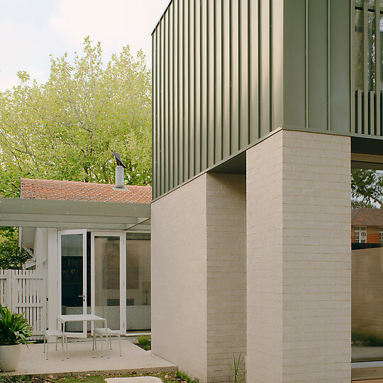 Interior photograph of Plane Tree House by Tom Ross